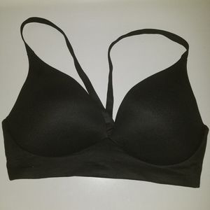 34D Victoria Secret bra